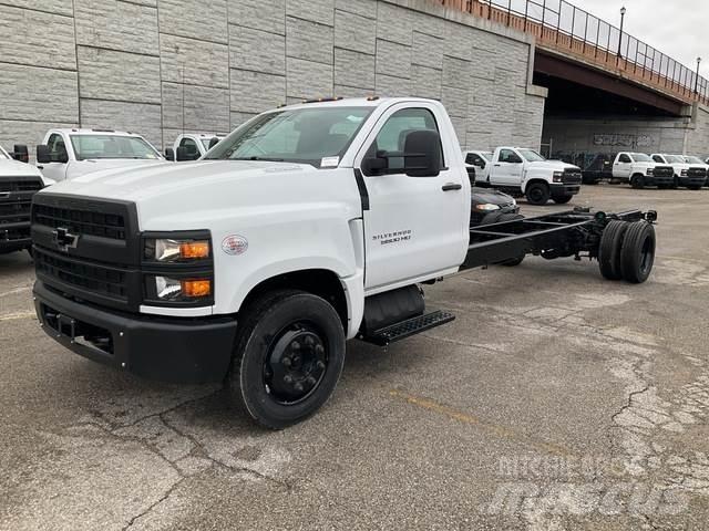 Chevrolet 5500 Kabinos ir salonai