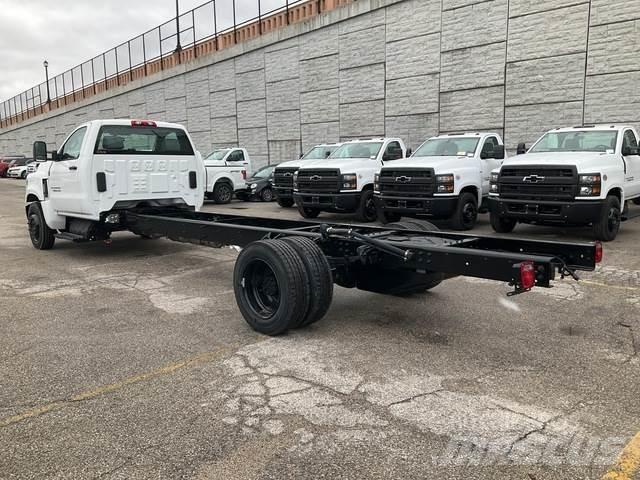 Chevrolet 5500 Kabinos ir salonai