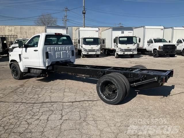 Chevrolet 5500 Kabinos ir salonai