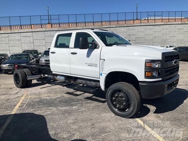 Chevrolet 5500 Kabinos ir salonai