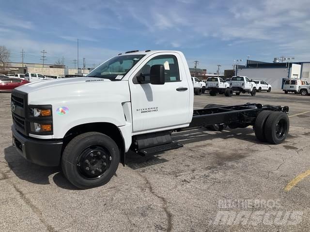 Chevrolet 6500 Kabinos ir salonai
