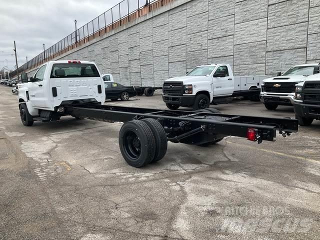 Chevrolet 6500 Kabinos ir salonai
