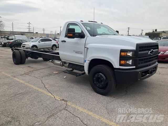 Chevrolet 6500 Kabinos ir salonai