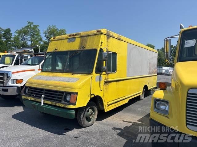 Chevrolet P30 Furgonai