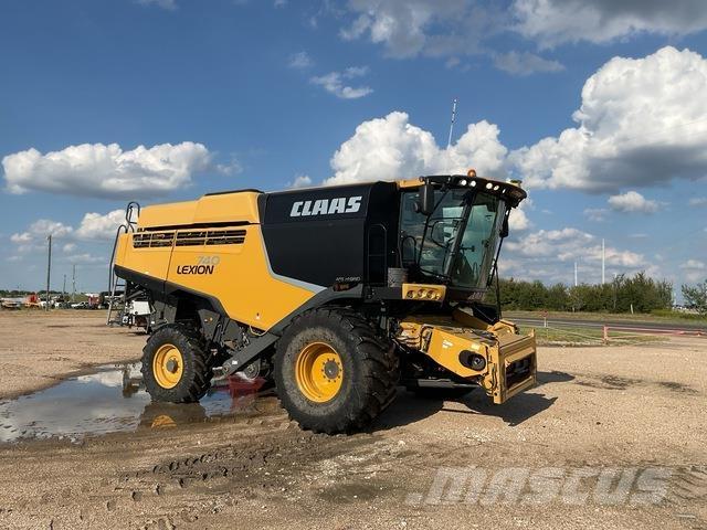 Claas 740 Derliaus nuėmimo kombainai