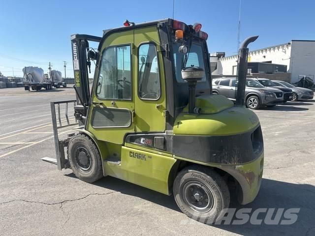 Clark C40D Šakiniai krautuvai - Kita