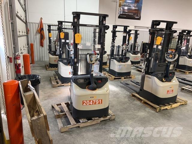 Crown ES 4000 Savaeigiai rietuvai