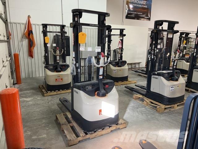 Crown ES 4000 Savaeigiai rietuvai