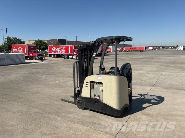 Crown RC5500 Elektriniai šakiniai krautuvai