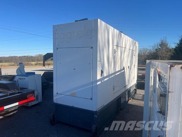 Cummins 200 Dyzeliniai generatoriai