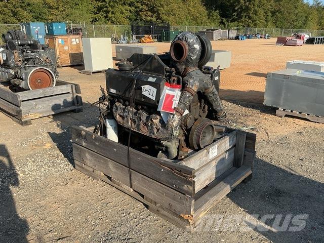 Cummins V903 Varikliai