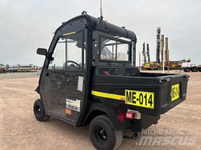 Cushman 800E Statyba - Kita