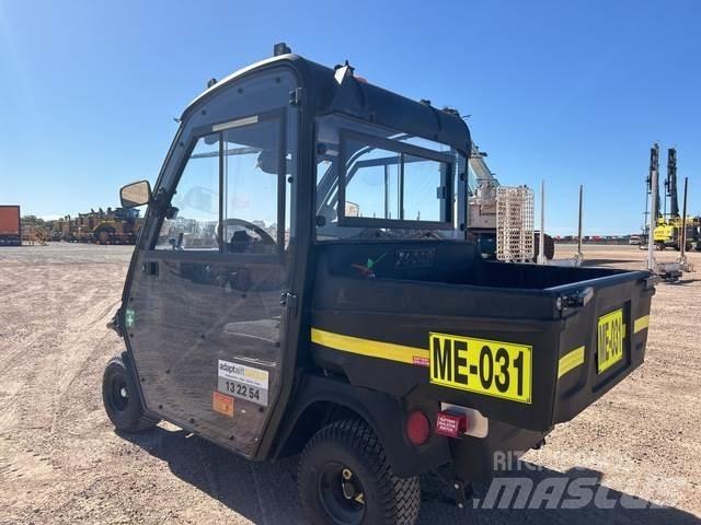 Cushman 800E Statyba - Kita