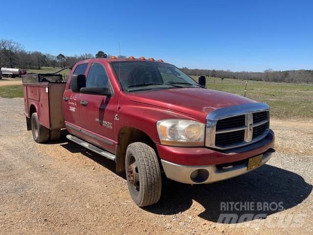 Dodge 3500 Pikapai / Bortiniai sunkvežimiai