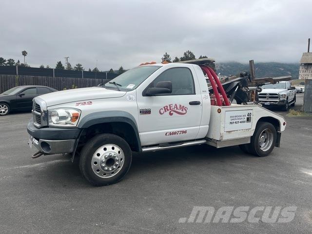 Dodge 5500 Pagalbos kelyje automobiliai