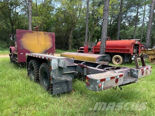 Dodge D80 Kabinos ir salonai