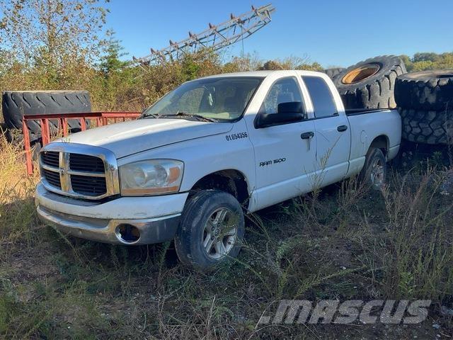 Dodge Ram 1500 Pikapai / Bortiniai sunkvežimiai