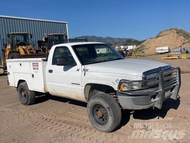Dodge Ram 2500 Pikapai / Bortiniai sunkvežimiai