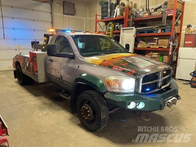 Dodge Ram 5500 Pagalbos kelyje automobiliai