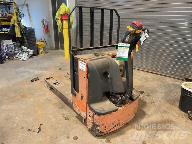 Doosan  Rankiniai hidrauliniai vėžimėliai