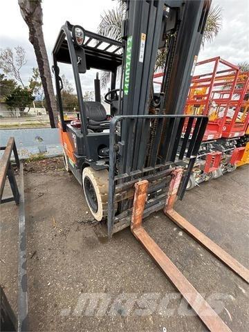Doosan D30S7 Šakiniai krautuvai - Kita