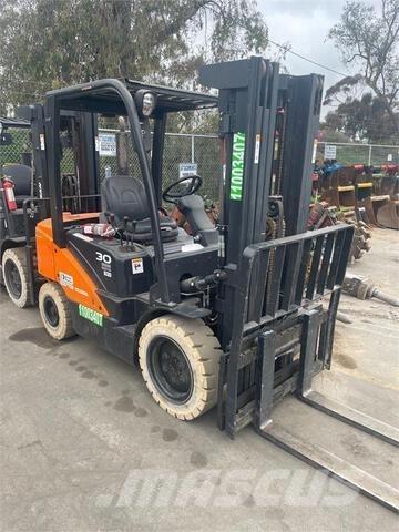 Doosan D30S7 Šakiniai krautuvai - Kita