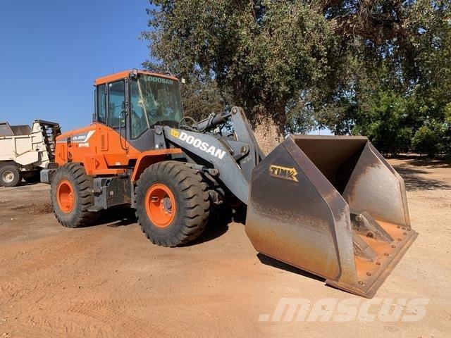 Doosan DL250-5 Naudoti ratiniai krautuvai