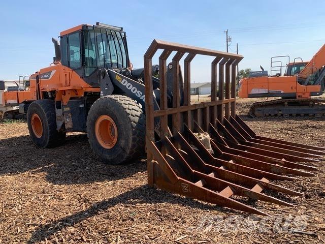 Doosan DL300-5 Naudoti ratiniai krautuvai