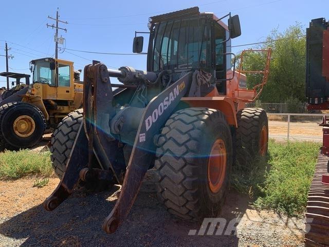 Doosan DL300-5 Naudoti ratiniai krautuvai