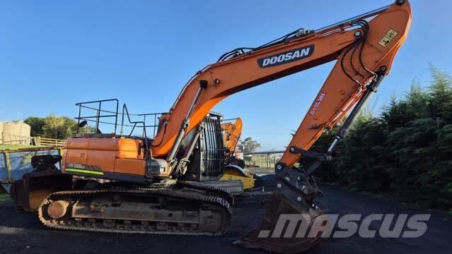 Doosan DX225LC Vikšriniai ekskavatoriai