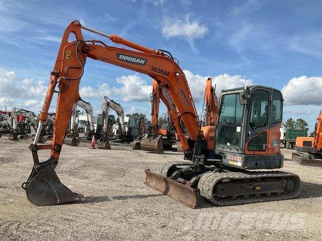 Doosan DX85R-3 Vikšriniai ekskavatoriai
