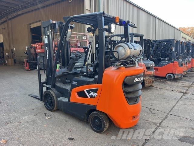 Doosan GC33S-9 Šakiniai krautuvai - Kita