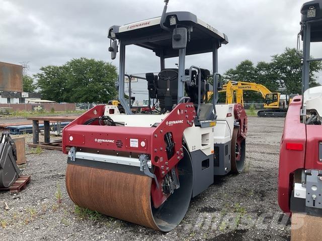 Dynapac CC2200 Porinių būgnų volai