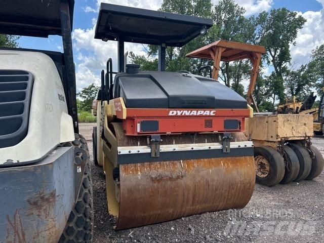 Dynapac CC422C Kombinuoti volai