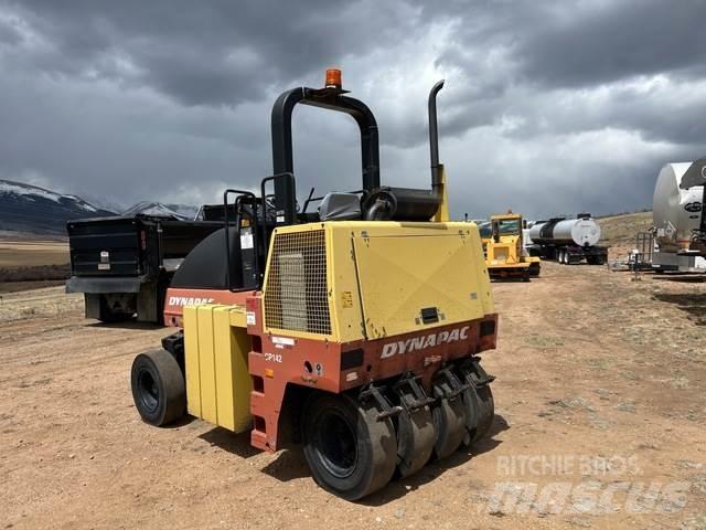 Dynapac CP142 Pneumo volai