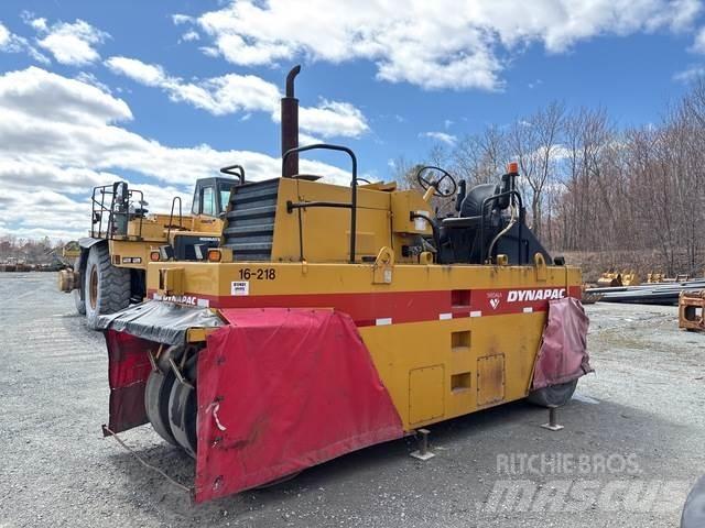 Dynapac CP221 Pneumo volai
