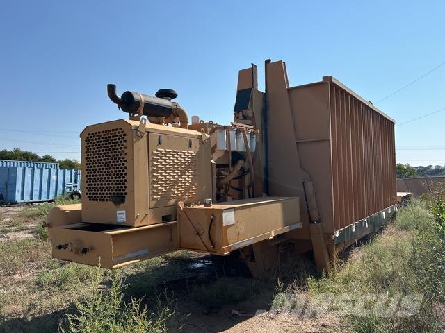  E-Z Crusher Varikliai ir pavaros