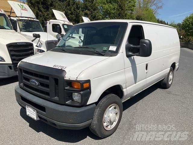 Ford E-150 Krovininiai furgonai