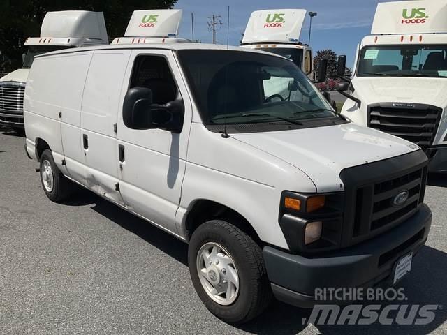 Ford E-150 Krovininiai furgonai