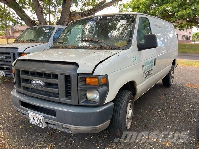 Ford E-150 Krovininiai furgonai