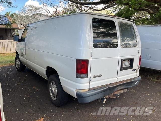 Ford E-150 Krovininiai furgonai