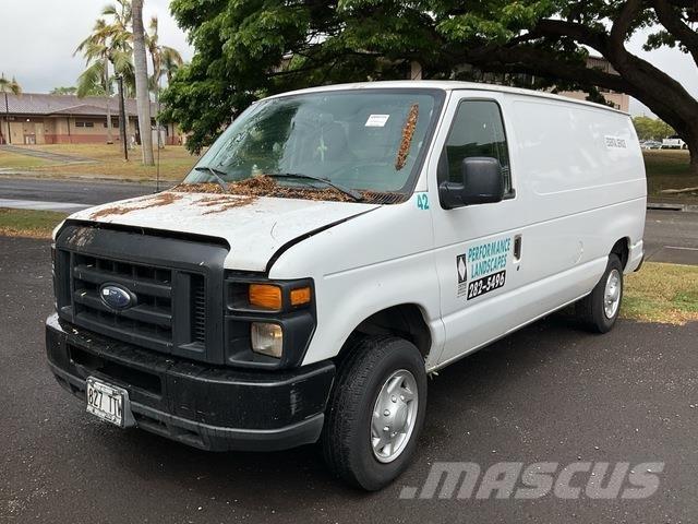 Ford E-150 Krovininiai furgonai
