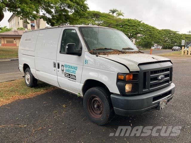 Ford E-150 Krovininiai furgonai