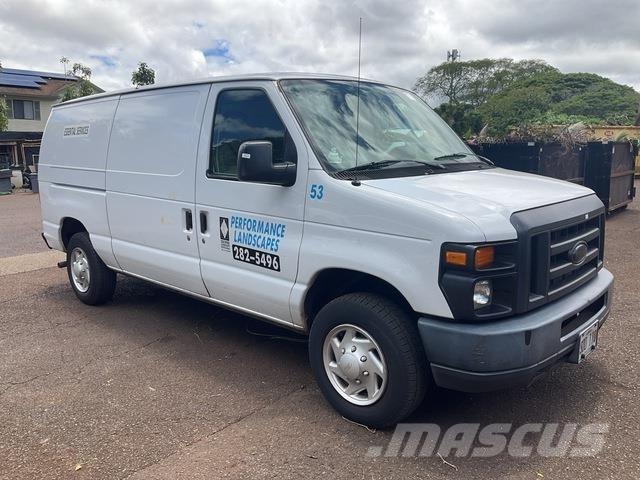 Ford E-150 Krovininiai furgonai