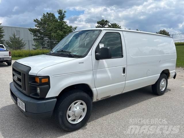 Ford E-250 Krovininiai furgonai