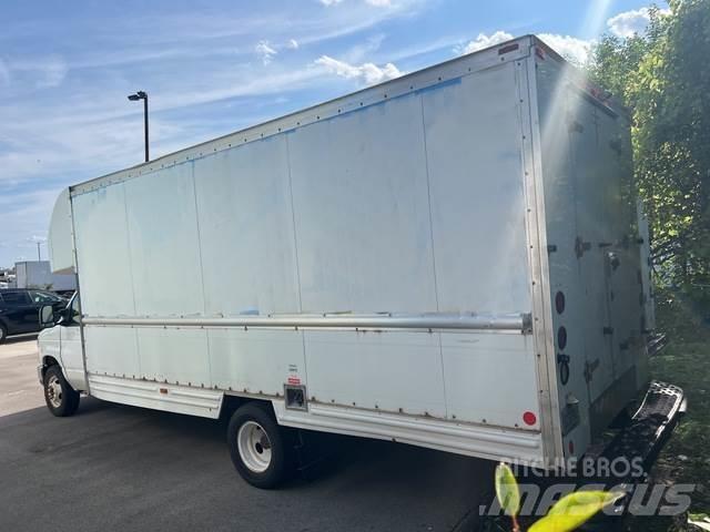 Ford E-350 Furgonai