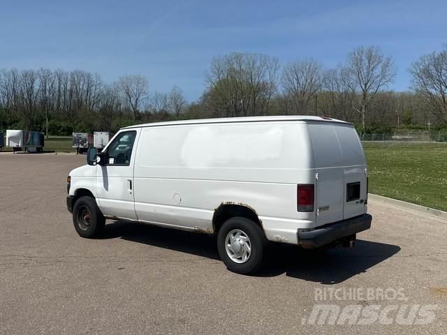 Ford E-350 Krovininiai furgonai