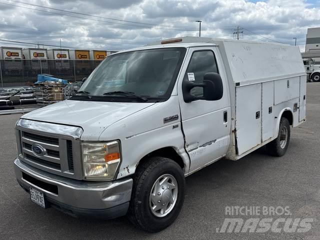 Ford E-350 Pikapai / Bortiniai sunkvežimiai
