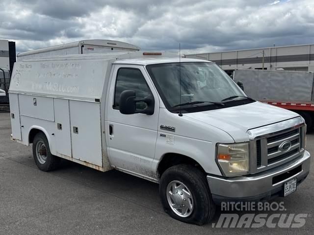 Ford E-350 Pikapai / Bortiniai sunkvežimiai