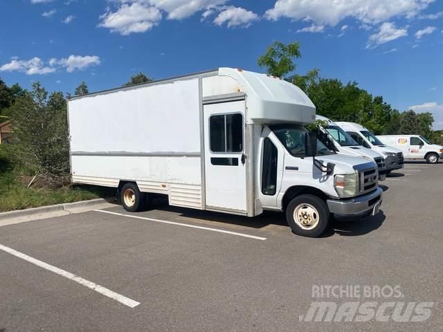 Ford E-350 Krovininiai furgonai